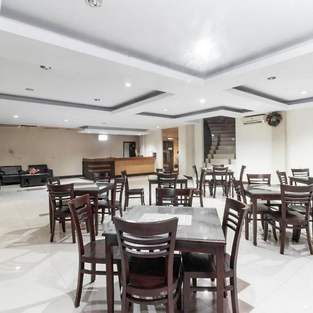 Reddoorz Near Bahu Mall Manado Malalayang Екстер'єр фото